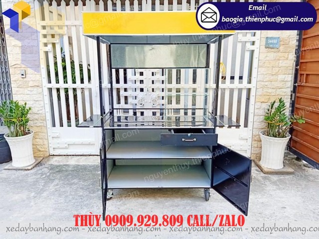 quầy bán thức ăn nhanh