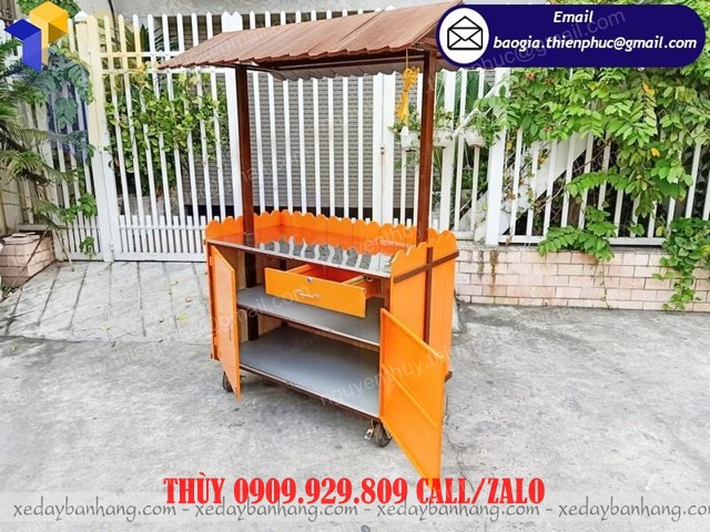 xe khung sắt ốp gỗ bán cà phê