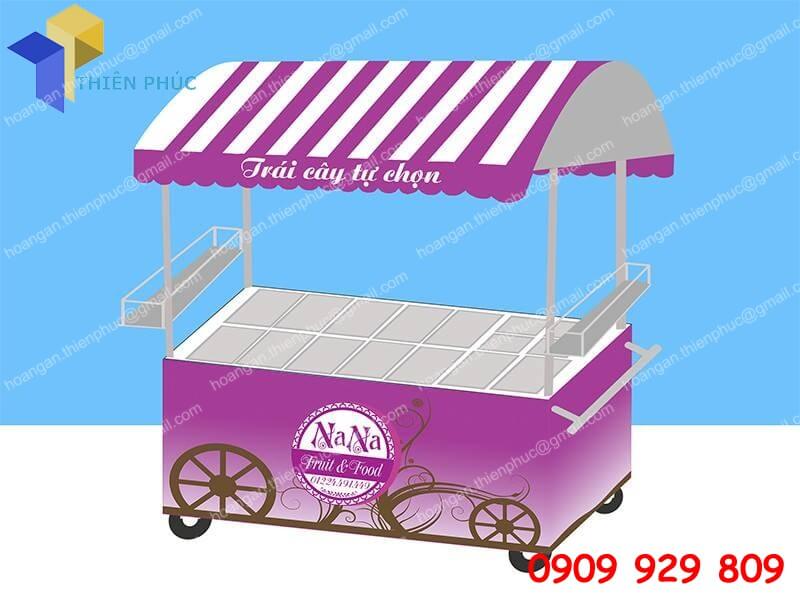 xe bán trái cây tự chọn vỉa hè