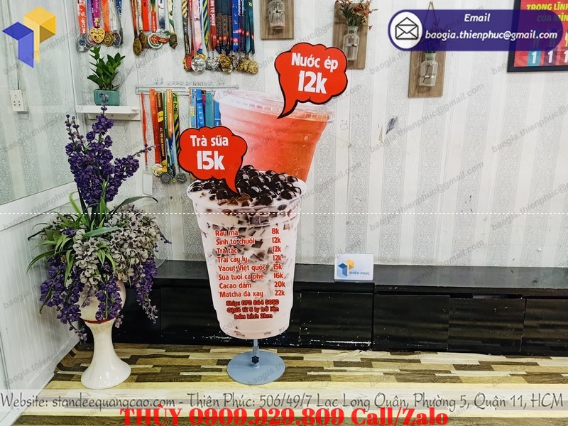 mockup mô hình ly trà sữa