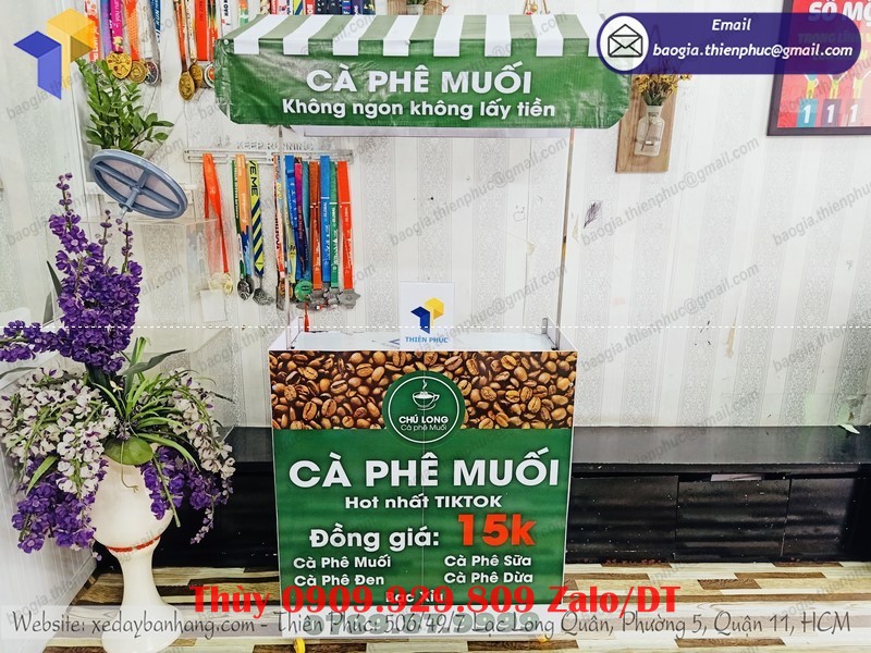 quầy xếp gọn bán coffee muối