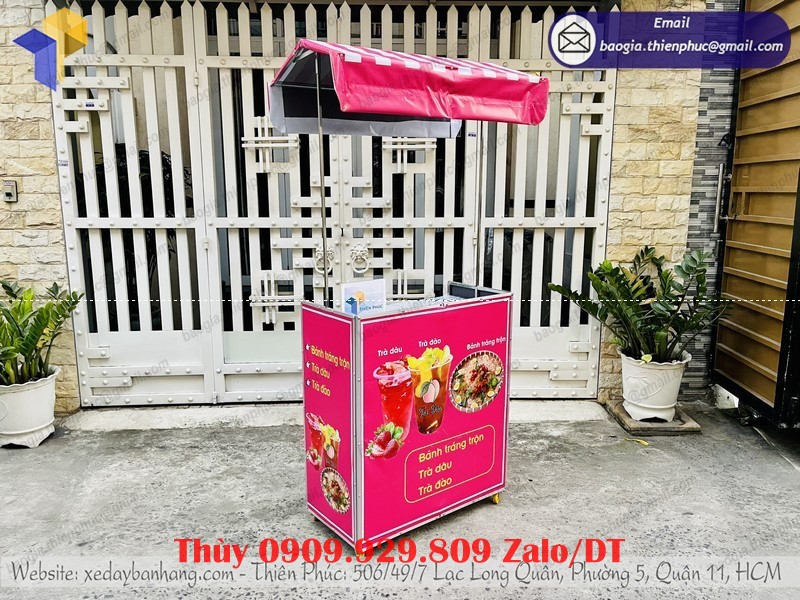quầy xếp gọn bán trà đào căng bạt