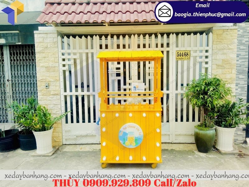 tủ gỗ bán trà chanh giá bao nhiêu