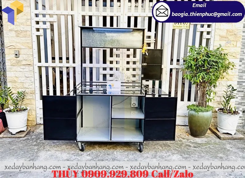 xe bán bánh bạch tuộc nhỏ gọn đường phố quận 11