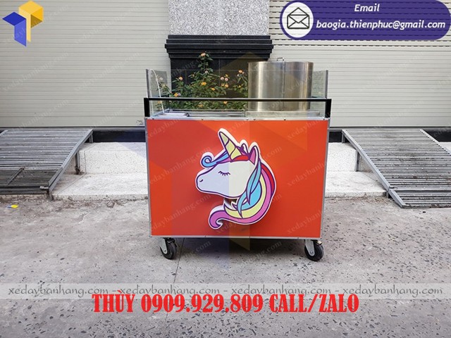 xe bán hủ tíu gõ