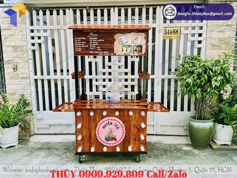 xe bán trà hoa quả bằng gỗ pallet đẹp