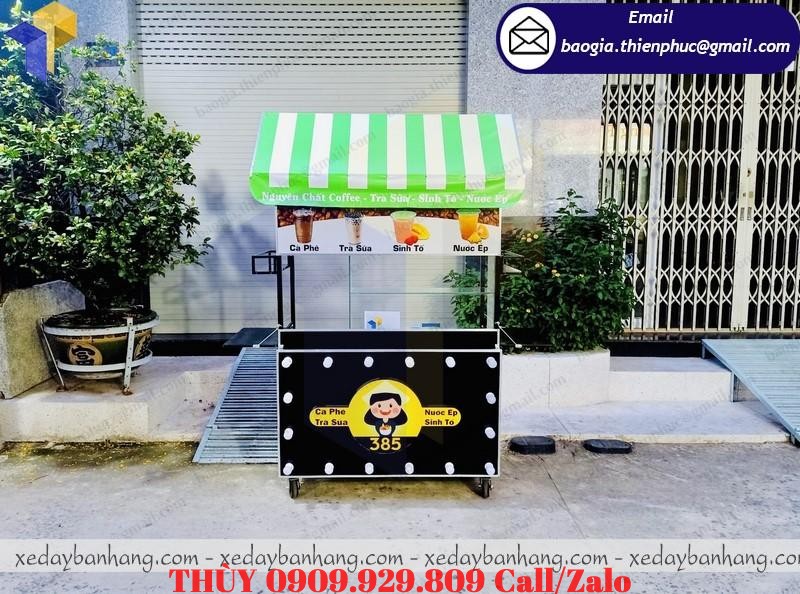 xe sắt bán cà phê mang đi
